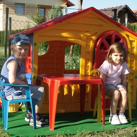 Cedrus Apartmanhaz - Cedrus Koez 7 Zalakaros Залакарош Экстерьер фото